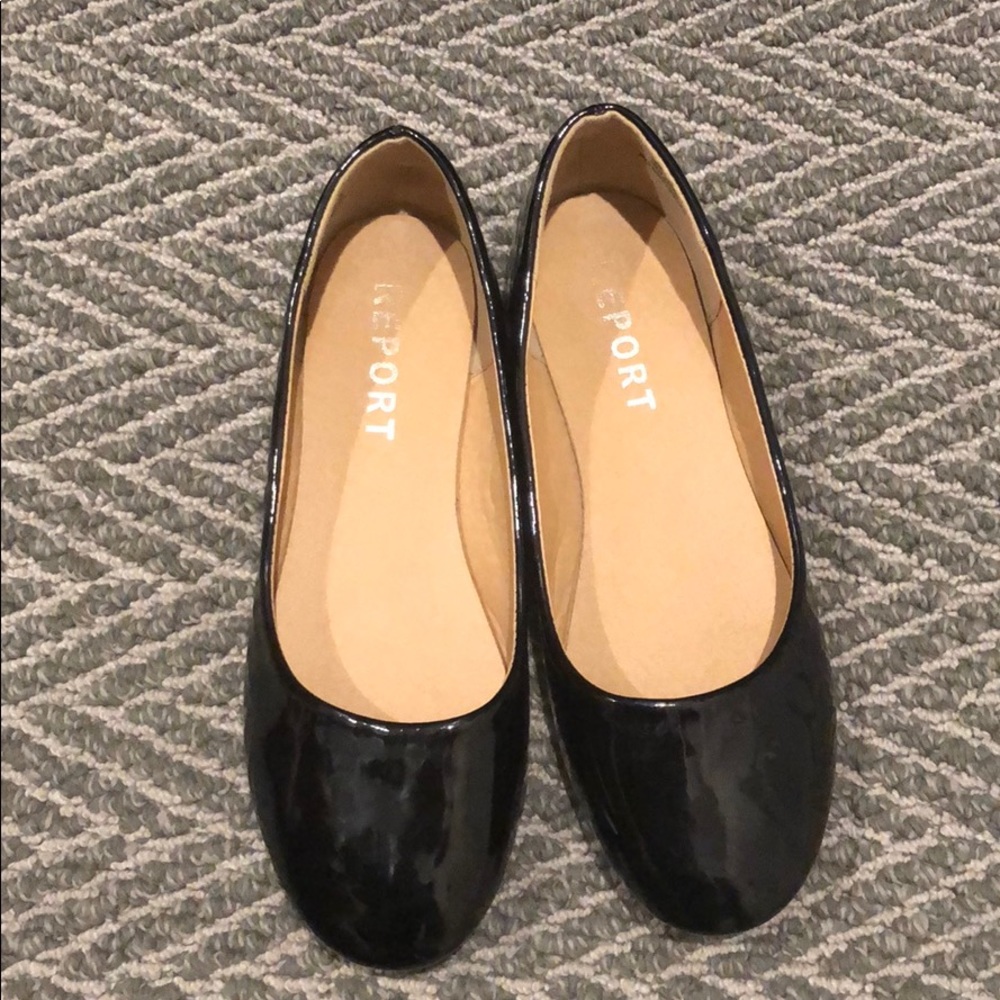 EUC Report black patent flats; girls size 4